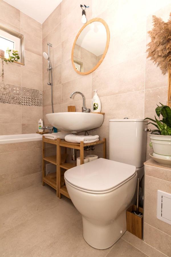 Apartamentul Cu Plante Etaj 4 Mangalia Extérieur photo